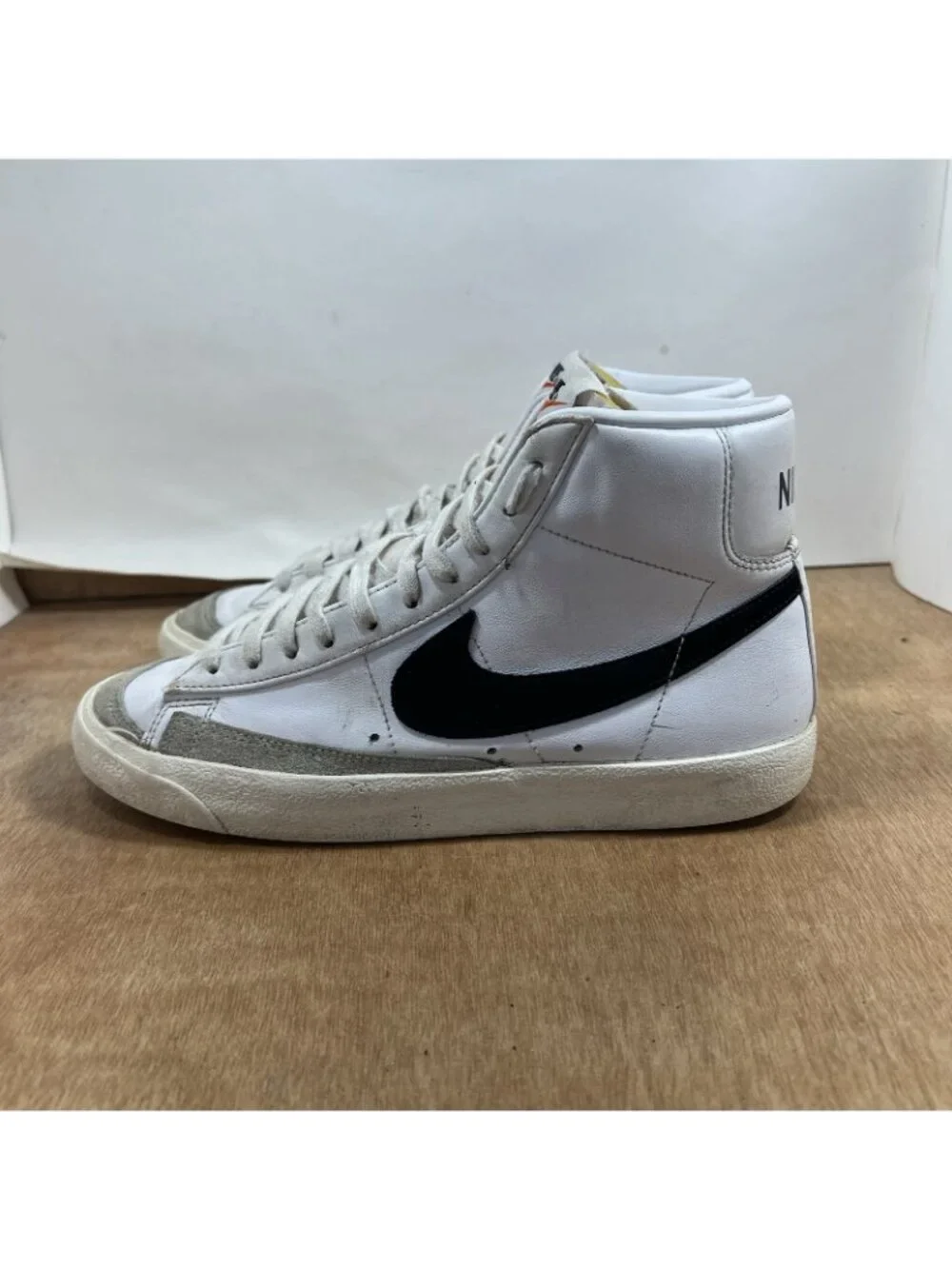 Nike Blazer Mid 77 Men Size 8 BQ6806-100 White Basketball Shoes Sneakers